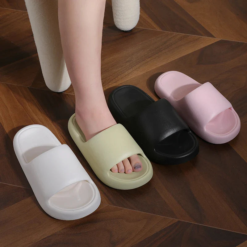 HugFeet – Ciabatte comode - Nero - 32